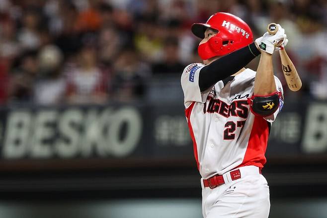 ▲ 시범경기 첫 경기부터 좋은 타격감을 선보이며 지난해 타격 성적이 운이 아님을 과시하고 있는 김호령 ⓒKIA타이거즈