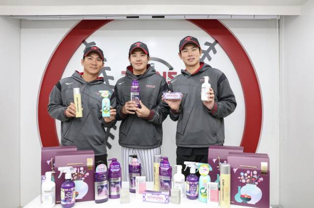 (왼쪽부터) 오지환, 임찬규, 홍창기. /사진=LG 트윈스 제공