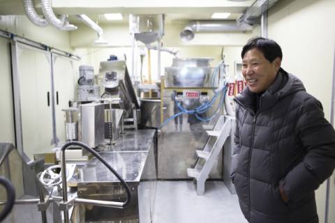 구포연합국수 곽조길 대표는 그의 아들까지 4대째 구포국수의 명맥을 잇고 있다. 부산근현대역사관 제공