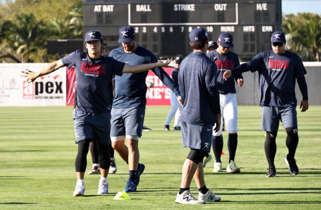 ▲ 한국 야구 국가대표팀 선수단이 12일(한국 시간) 미국 플로리다 마이애미 FIU 베이스볼 스타디움에서 2026 월드 베이스볼 클래식 준준결승 대비 현지 적응 훈련에 임하고 있다.  연합뉴스