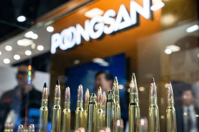 미국 방산 전시회에서 풍산 부스. 사진=로이터·연합뉴스