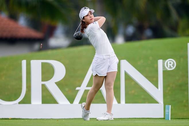 12일 태국 촌부리 아마타스프링CC에서 열린 2026시즌 KLPGA투어 개막전 리쥬란 챔피언십 1라운드에서 5타를 줄여 공동 4위에 자리한 네밋트라 쭌타나껫. KLPGA