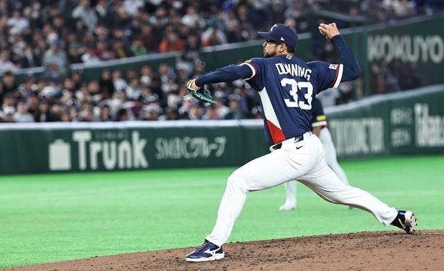 9일 일본 도쿄돔에서 열린 2026 WBC 조별리그 C조 4차전 대한민국과 호주의 경기. 한국 더닝이 역투하고 있다. 사진=연합뉴스