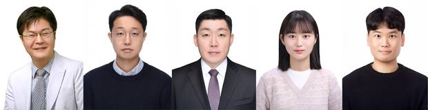 GIST 화학과 서지원 교수, KIST 김재홍·박일수 박사, 윤재원 석사, GIST 화학과 윤희웅 박사과정생.사진=GIST 제공