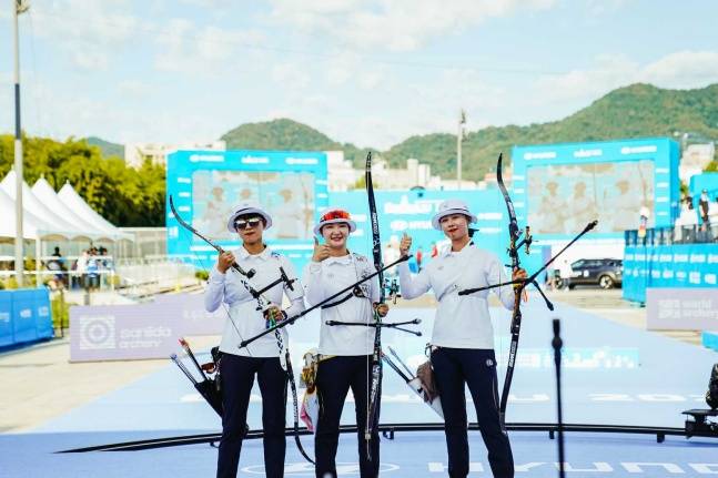 왼쪽부터 한국 양궁 여자 리커브 국가대표 안산, 강채영, 임시현. /사진=대한양궁협회 제공