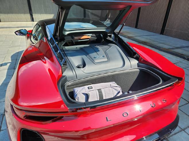 로터스 미드십 엔진 스포츠카 에미라 (사진=이데일리 이배운 기자)