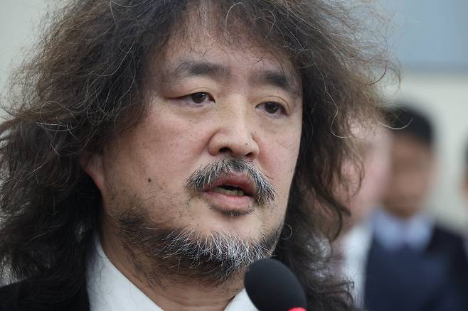 방송인 김어준 씨의 유튜브 채널 ‘김어준의 겸손은 힘들다 뉴스공장’은 10일 이재명 대통령 사건 공소취소와 검찰 개혁안을 둘러싼 거래설을 다뤘다. 뉴시스