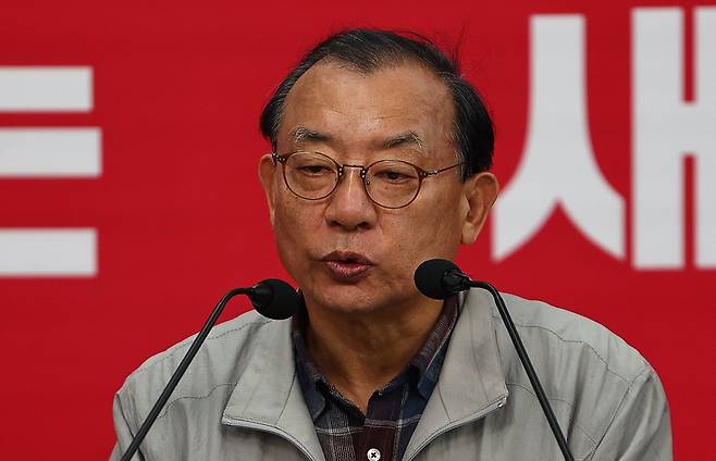 이정현 국민의힘 공천관리위원장이 취임 29일 만인 13일 사퇴 의사를 전했다. 뉴시스