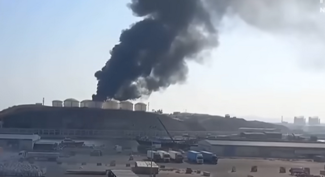 이란, 호르무즈 우회로 시설 폭격