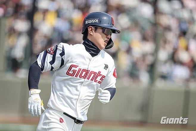 [서울=뉴시스] 프로야구 롯데 자이언츠 전민재. (사진=롯데 제공). 2026.03.15. *재판매 및 DB 금지