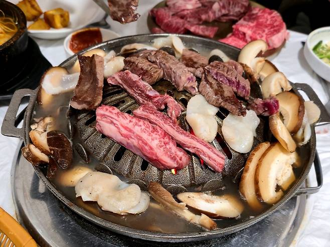 만나숯불갈비 장흥삼합.