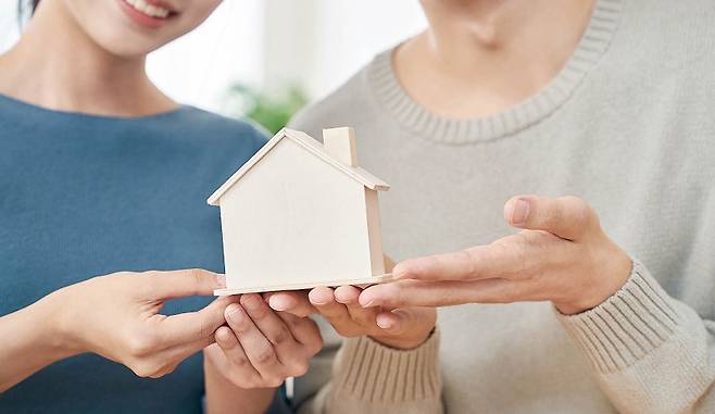 단기 목표를 세웠다면, 그에 맞지 않는 장기 금융상품과 불필요한 지출을 줄여야 한다.[사진 | 게티이미지뱅크]