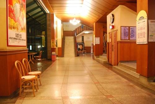 '폭싹 속았수다'  금명과 충섭이 만난 '광주극장' [연합뉴스 자료사진]