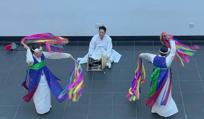 동해안 별신굿 공연 [스토니브룩대 찰스 왕센터 제공]