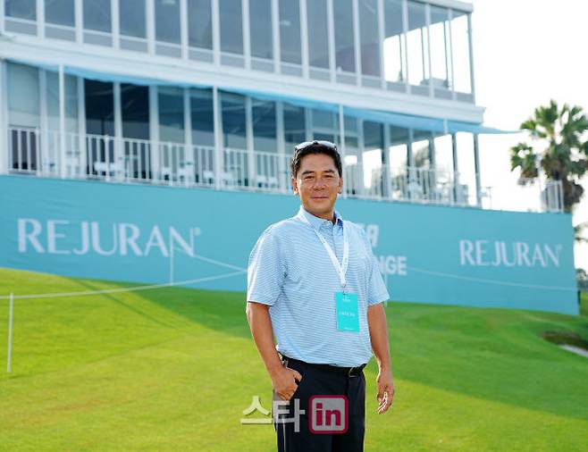 태국에서 열린 KLPGA 투어 리쥬란 챔피언십을 성공적으로 이준혁 쿼드스포츠 대표가 코스에서 환하게 웃고 있다. (사진=이데일리 골프in 조원범 기자)