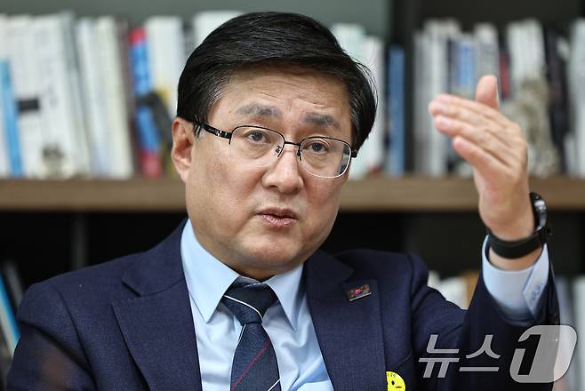 김성환 기후에너지환경부 장관이 지난 12일 서울 여의도 국회에서 뉴스1과 인터뷰를 하고 있다. 2026.3.12 ⓒ 뉴스1 김도우 기자