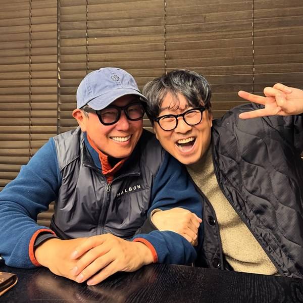 가수 윤종신, 장항준 감독(왼쪽부터) ⓒ윤종신 SNS 캡처