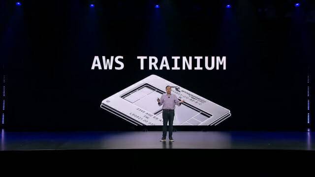 AWS 트레이니엄을 소개하는 맷 가먼 AWS CEO (이미지=AWS)
