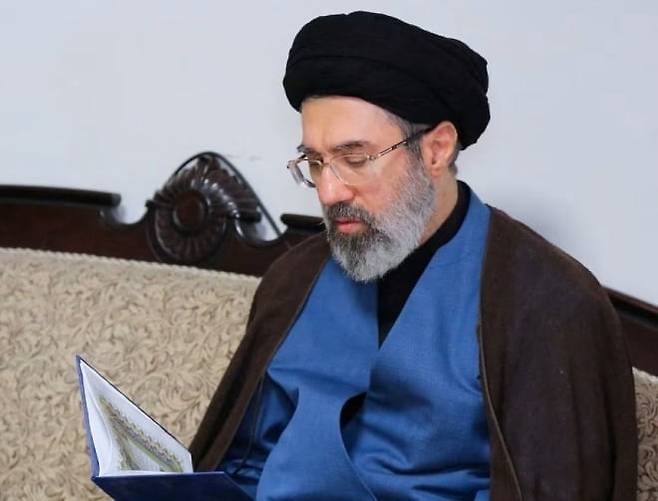 이란의 새 지도자 모즈타바 하메네이. /로이터 연합뉴스