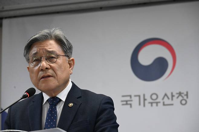 허민 국가유산청장이 16일 서울 종로구 국립고궁박물관에서 열린 ‘세운4구역 내 사업시행인가 대응’ 언론 설명회에서 발언하고 있다. [국가유산청]