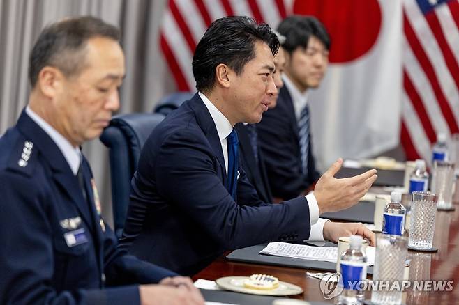 고이즈미 신지로 일본 방위상 [EPA 연합뉴스 자료사진. 재판매 및 DB 금지]