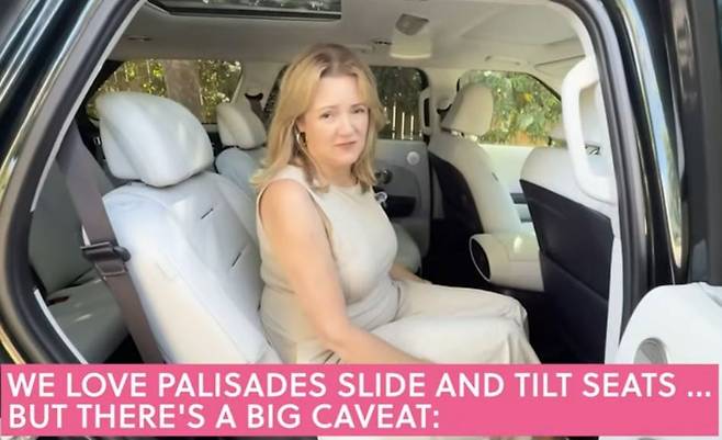 한 미국인 유튜버가 지난해 8월 업로드한 영상을 통해 팰리세이드의 전동시트 기능에 문제가 있다는 지적을 하고 있다. /유튜버 'AGirlsGuideToCars' 영상 캡처