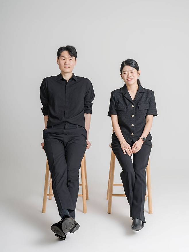 국립국악관현악단 상주작곡가 홍민웅(왼쪽), 손다혜. 이들은 오는 20일 1년간 작업한 신곡 ‘대적’, ‘귀로’ 등을 발표한다. 둘 다 20여분의 호흡이 긴 곡이다. [사진 국립국악관현악단]