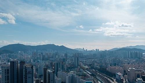 <사진: 해링턴 플레이스 명륜역 도심전경>