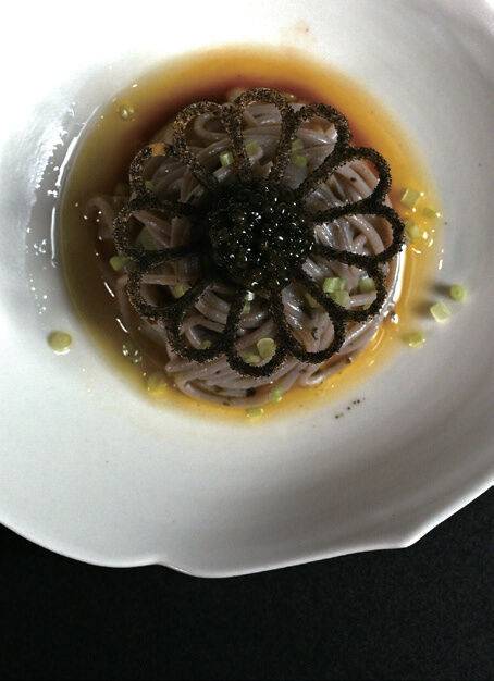 파인의 철학이 드러나는 들기름 막국수.