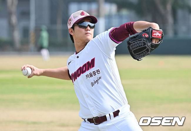 [OSEN=가오슝(대만), 이석우 기자] 키움 히어로즈 안우진/ foto0307@osen.co.kr