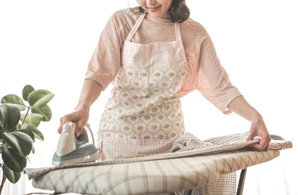 필리핀에서 여성들은 사회 진출보다 가정을 지키는 역할에 더 큰 가치를 두고 있다는 조사 결과가 나왔다. 아이클릭아트 자료사진