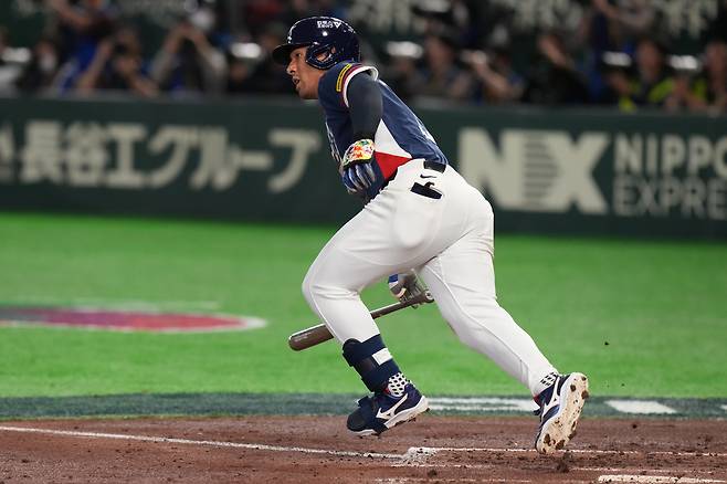 지난 7일 일본과 2026 월드베이스볼클래식 조별리그 C조 경기에서 안타를 치는 저마이 존스.       AP연합뉴스