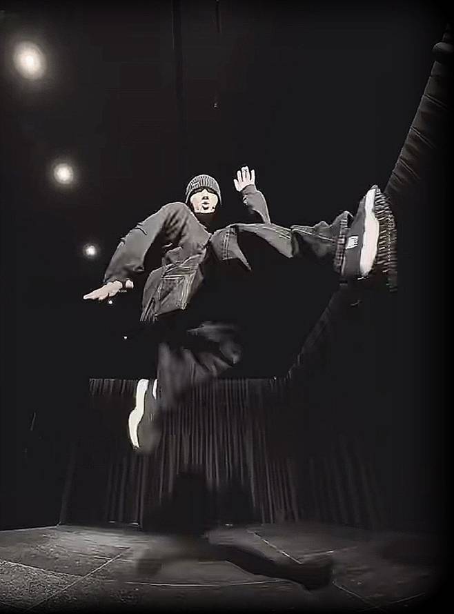 하루만에 1600만뷰! 방탄소년단 정국, 'Two' 댄스 챌린지 최강자