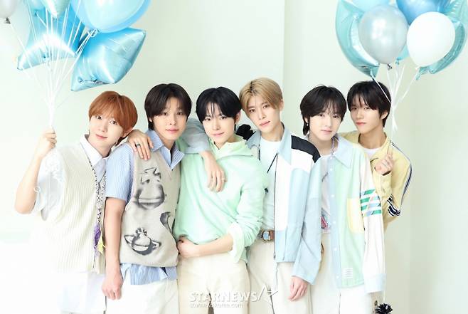NCT WISH(왼쪽부터 료, 리쿠, 유우시, 시온, 사쿠야, 재희) /사진=김휘선 기자 hwijpg@