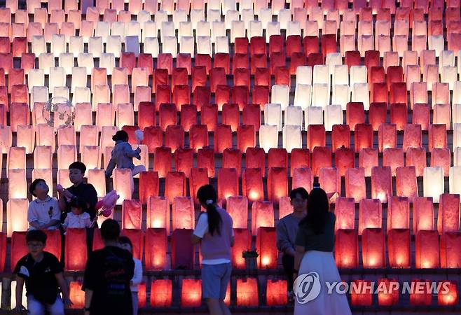 한지, 원주를 물들이다 [연합뉴스 자료사진]