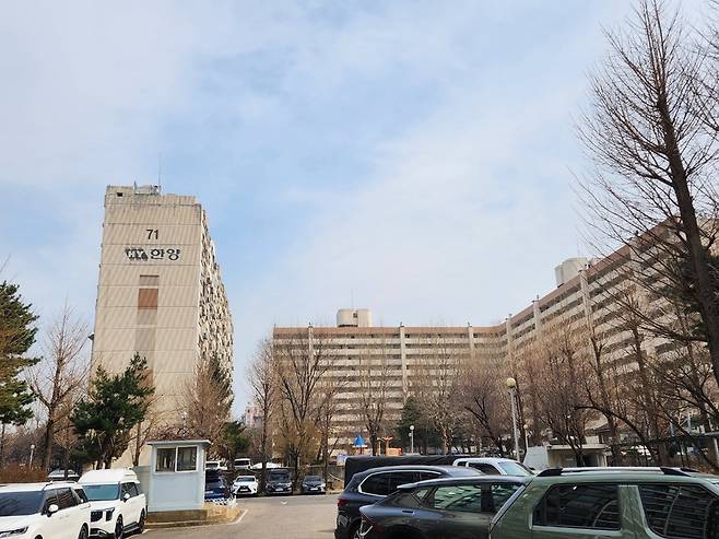 16일 오후 방문한 서울 강남구 압구정 재건축 6구역 일대. (사진= 김수현 기자)