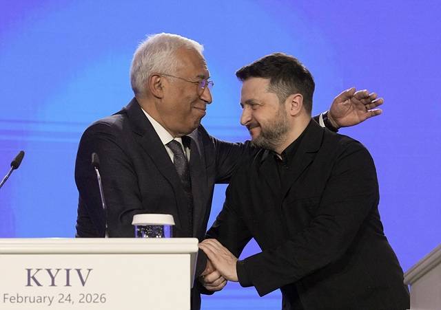 ▲안토니우 코스타 유럽연합(EU) 정상회의 상임의장(좌)과 볼로디미르 젤렌스키 우크라이나 대통령 (사진=연합뉴스)