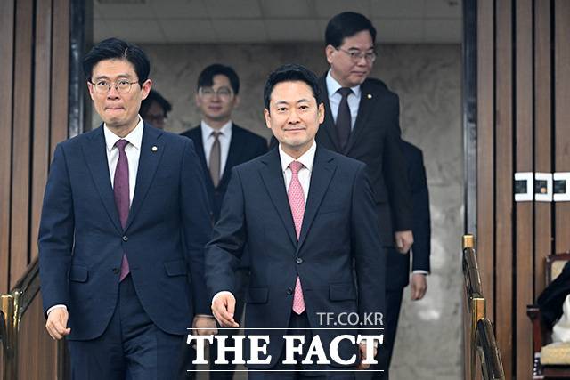 오 시장은 후보 등록과 별개로 자신이 요구한 혁신 선대위 조기 구성과 인적 쇄신 필요성을 재차 강조하며 여지를 남겼다. 사진은 장동혁 대표./남용희 기자