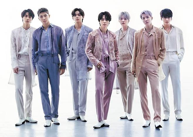 그룹 방탄소년단(BTS). 왼쪽부터 멤버 진, RM, 뷔, 지민, 슈가, 제이홉, 정국. /빅히트뮤직
