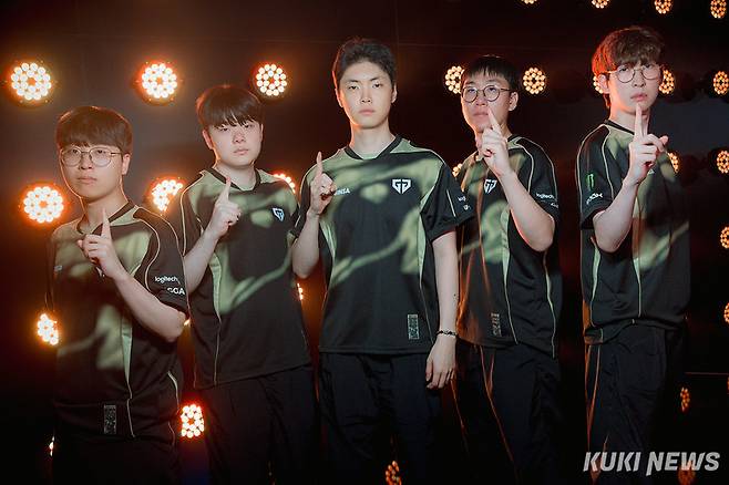 젠지 선수단. 라이엇 게임즈 제공