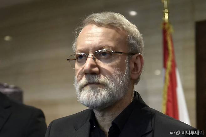 알리 라리자니 이란 최고국가안보회의 사무총장이 지난해 8월 레바논 베이루트 의회에서 연설 중인 모습./AFPBBNews=뉴스1