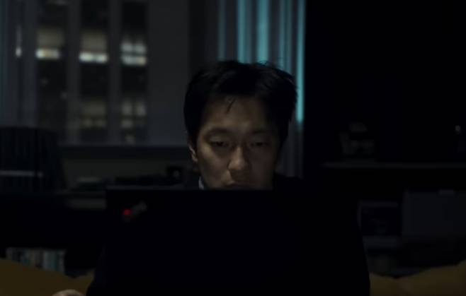 영화 댓글부대 속 한 장면. 사진은 기사 내용과 무관함. [유튜브 캡처]