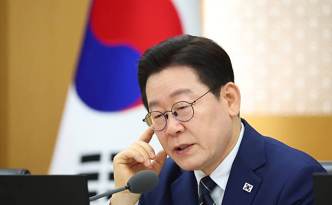 이재명 대통령이 17일 정부세종청사에서 국무회의를 주재하고 있다. 연합뉴스
