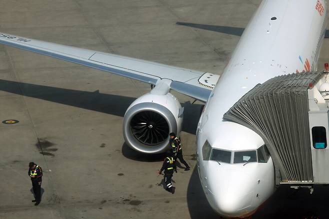 티웨이항공은 다음 달 발권하는 한국발 국제선 항공권에 부과되는 유류할증료를 인상한다고 18일 밝혔다. ⓒ연합뉴스