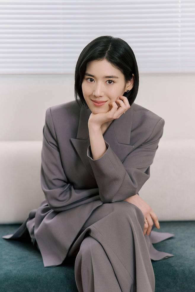 정은채. 프로젝트 호수