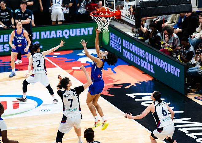 대한민국과 프랑스의 여자농구 국가대표팀 경기 중. /사진=FIBA 홈페이지