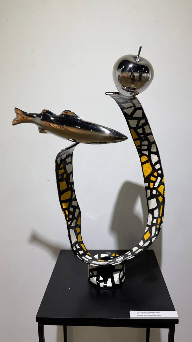 진영섭의 '비워진 자리'와 일부. 김은영 기자 key66@