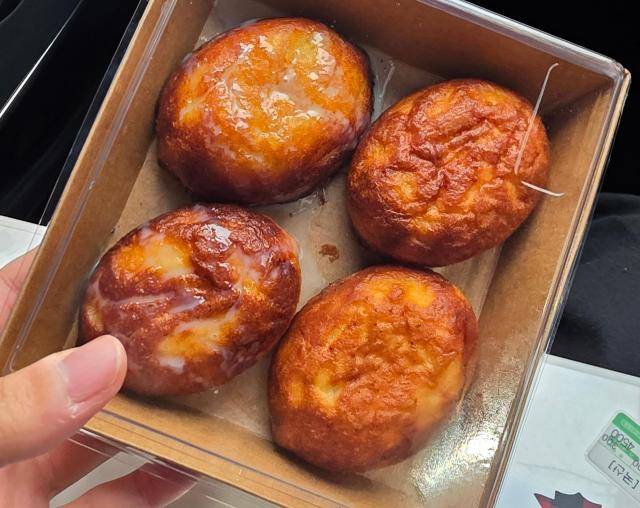 기자가 구매한 상하이 버터떡. [사진=김현아 기자]