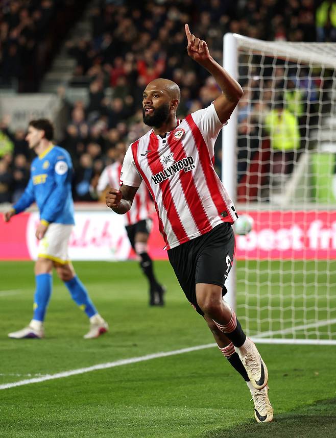 Soccer Football - Premier League - Brentford v Wolverhampton Wanderers - GTech Community Stadium, London, Britain - March 16, 2026 Brentford's Igor Thiago celebrates scoring their second goal REUTERS/Ian Walton EDITORIAL USE ONLY. NO USE WITH UNAUTHORIZED AUDIO, VIDEO, DATA, FIXTURE LISTS, CLUB/LEAGUE LOGOS OR 'LIVE' SERVICES. ONLINE IN-MATCH USE LIMITED TO 120 IMAGES, NO VIDEO EMULATION. NO USE IN BETTING, GAMES OR SINGLE CLUB/LEAGUE/PLAYER PUBLICATIONS. PLEASE CONTACT YOUR ACCOUNT REPRESENTATIVE FOR FURTHER DETAILS..







<저작권자(c) 연합뉴스, 무단 전재-재배포, AI 학습 및 활용 금지>