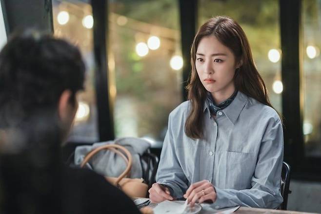 결혼식에 가지 않아도 되는 사이 정리. 카카오TV 웹드라마 ‘결혼백서’ 스틸컷